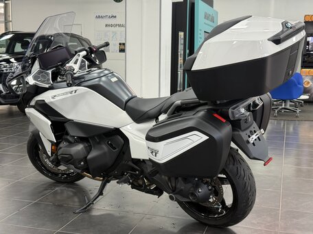 2025 BMW R 1300 RT, чёрный, 2890000 рублей, вид 4