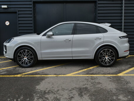 2025 Porsche Cayenne Coupé III Рестайлинг, серый, 17999000 рублей, вид 5