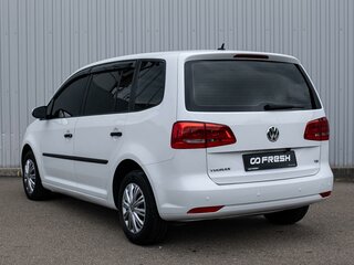 2011 Volkswagen Touran I Рестайлинг 2, белый, 925000 рублей, вид 2