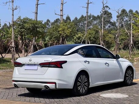 2022 Nissan Altima VI (L34), белый, 1847007 рублей, вид 4