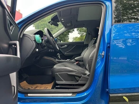 2019 Audi Q2 L e-tron I, синий, 1470000 рублей - вид 13
