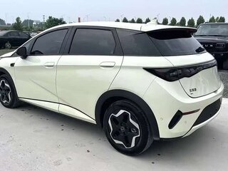 2025 BYD Dolphin 45.12 kWh I Рестайлинг, белый, 1399213 рублей, вид 3
