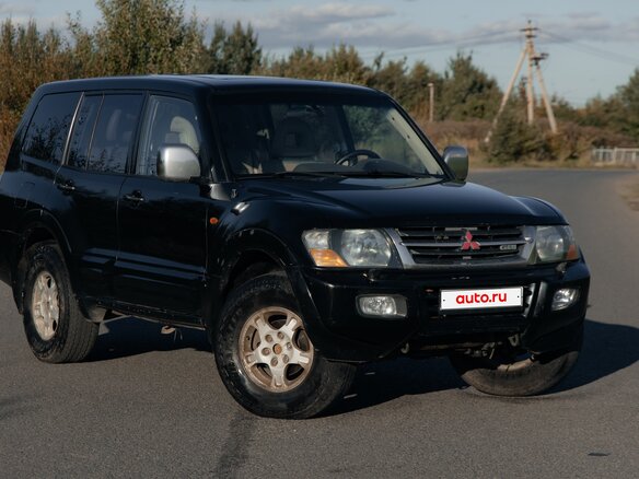 2000 Mitsubishi Pajero III, чёрный - вид 2