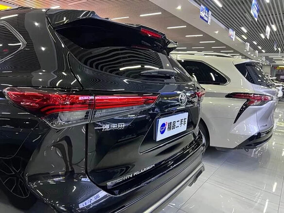 2022 Toyota Crown Kluger, чёрный, 5006700 рублей - вид 18