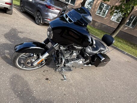 2016 Harley-Davidson Street Glide, чёрный, 1320000 рублей, вид 2