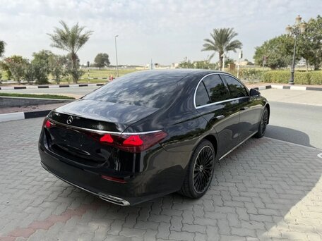 2024 Mercedes-Benz E-Класс 220 d VI (W214, S214), чёрный, 6050000 рублей, вид 2