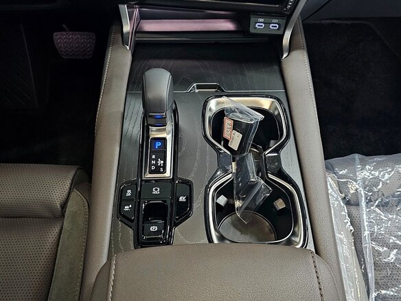 2026 Lexus RX 350h V, серый, 9300000 рублей - вид 6