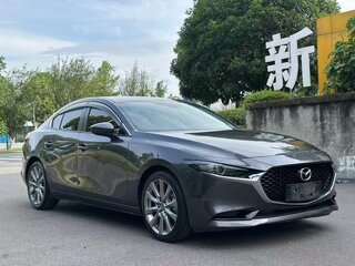 2022 Mazda 3 IV (BP), серый, 1513980 рублей, вид 3