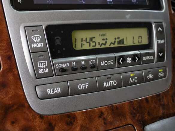 2004 Toyota Alphard I, серый - вид 15