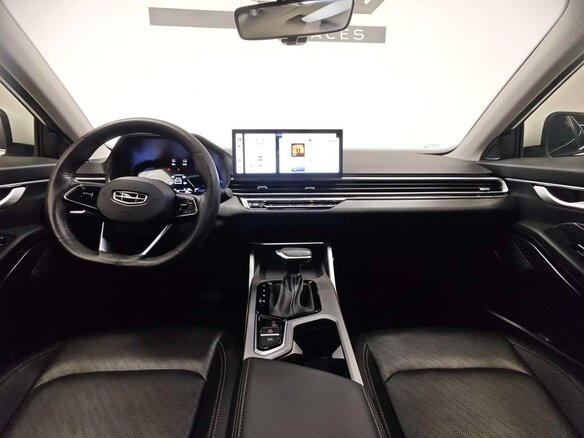 2023 Geely Emgrand II, серебристый, 920000 рублей - вид 6