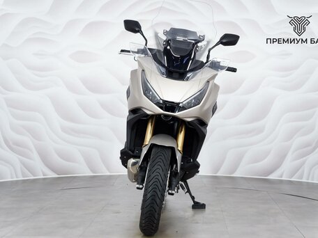 2026 Honda NT1100, серебристый, 2199000 рублей, вид 4