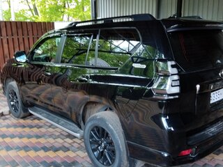2020 Toyota Land Cruiser Prado 150 Series Рестайлинг 3, чёрный, 5650000 рублей, вид 4