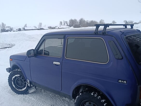 1998 Lada (ВАЗ) 2121 (4x4) I Рестайлинг, синий, 550000 рублей - вид 3