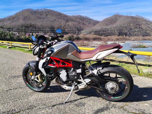 2014 MV Agusta Brutale 800, красный, 550000 рублей - вид 3