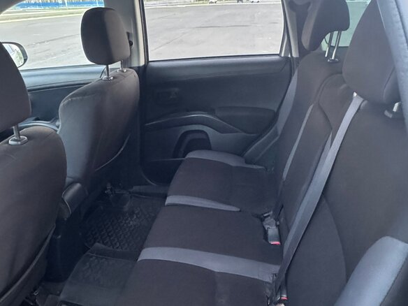 2011 Mitsubishi Outlander II Рестайлинг, серебристый, 1267000 рублей - вид 24