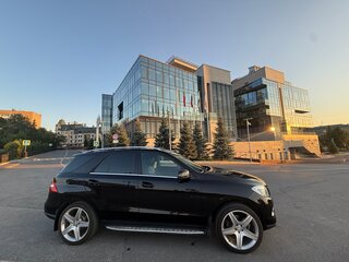 2014 Mercedes-Benz M-Класс 300 III (W166), чёрный, 2101000 рублей, вид 1