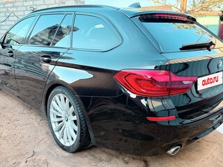 2018 BMW 5 серии 520d xDrive VII (G30/G31/G38), чёрный, 2600000 рублей, вид 4