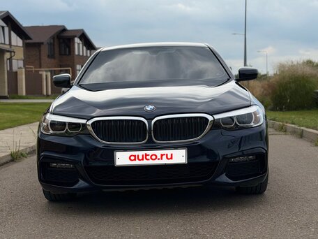 2019 BMW 5 серии 520d xDrive VII (G30/G31/G38), чёрный, 3600000 рублей, вид 3