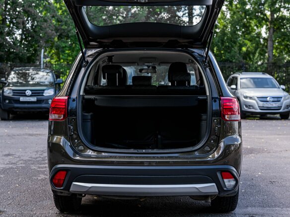 2018 Mitsubishi Outlander III Рестайлинг 2, коричневый - вид 14