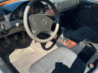 1997 Mercedes-Benz C-Класс 180 I (W202) Рестайлинг, серебристый, 150000 рублей, вид 5