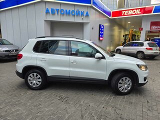 2015 Volkswagen Tiguan I Рестайлинг, белый, 1450000 рублей, вид 3