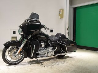 2017 Harley-Davidson Street Glide Special, чёрный, 1209000 рублей, вид 4