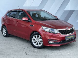 2016 Kia Rio III Рестайлинг, красный, 1140000 рублей, вид 3