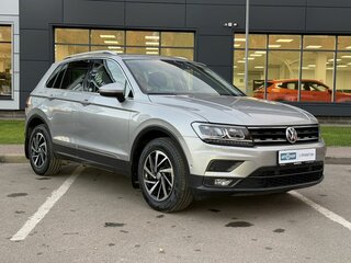 2018 Volkswagen Tiguan II, серебристый, 2750000 рублей, вид 3