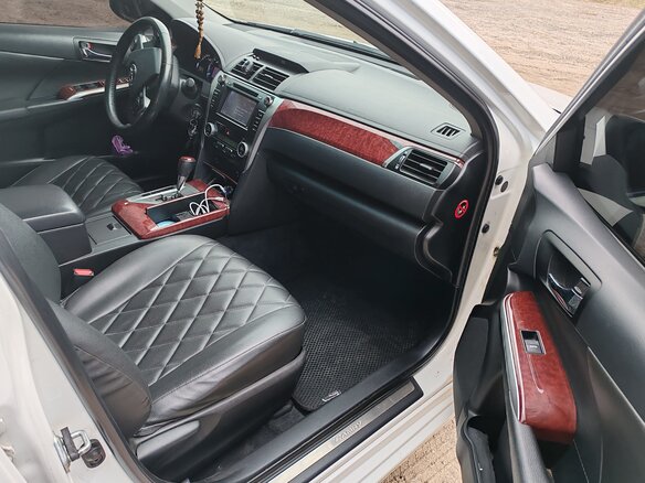 2014 Toyota Camry VII (XV50), белый, 1785000 рублей - вид 9