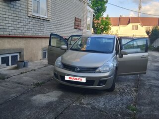 2012 Nissan Tiida Latio I, бежевый, 780000 рублей, вид 1