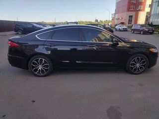 2019 Ford Fusion (North America) II Рестайлинг, чёрный, 2300000 рублей, вид 4