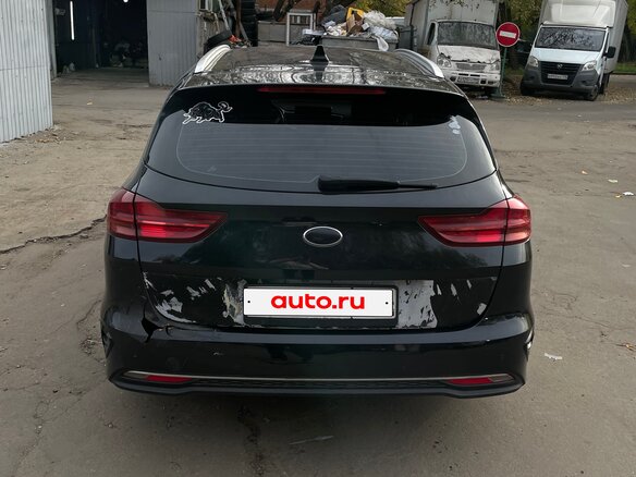 2021 Kia Ceed III, жёлтый, 1300000 рублей - вид 3
