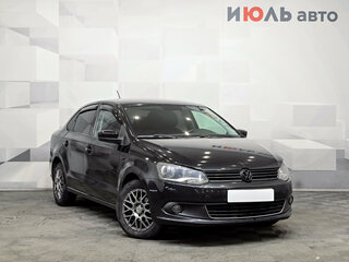2014 Volkswagen Polo V, чёрный, 800000 рублей, вид 2