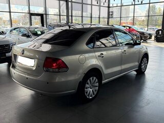 2011 Volkswagen Polo V, серебристый, 540000 рублей, вид 4