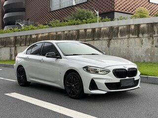 2022 BMW 1 серии 120i III (F52) Рестайлинг, белый, 1540000 рублей, вид 3