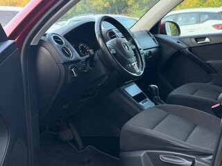 2014 Volkswagen Tiguan I Рестайлинг, красный, 692000 рублей, вид 4