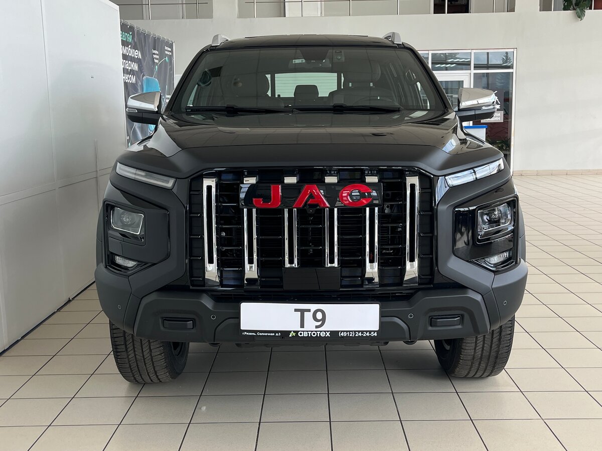 Открыть фотографии: JAC T9