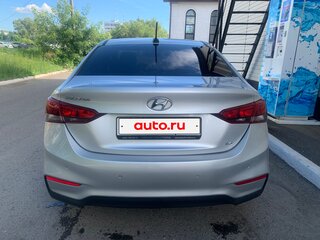 2017 Hyundai Solaris II, серебристый, 1150000 рублей, вид 3