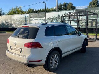 2012 Volkswagen Touareg II, белый, 1840000 рублей, вид 5