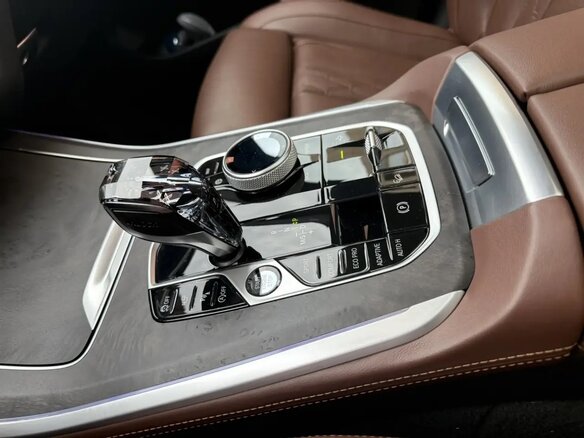 2023 BMW X5 40i IV (G05/G18), серый, 10500000 рублей - вид 10