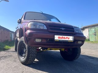 2005 Chevrolet Niva I, красный, 280000 рублей, вид 3