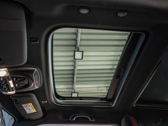 2019 Mini Hatch JCW III (F55/F56) Рестайлинг, голубой, 2755000 рублей - вид 10