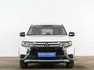 2017 Mitsubishi Outlander III Рестайлинг 2, белый, 1949000 рублей, вид 2