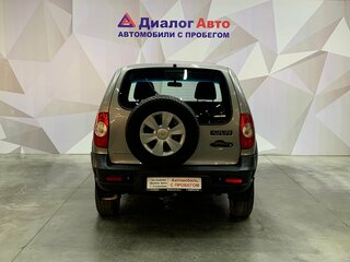 2016 Chevrolet Niva I Рестайлинг, серый, 590000 рублей, вид 5