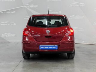 2008 Nissan Tiida I, красный, 580000 рублей, вид 4