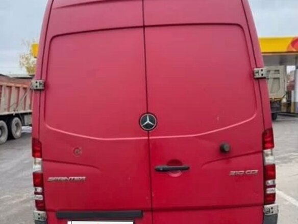 2014 Mercedes-Benz Sprinter, красный, 1700000 рублей - вид 3