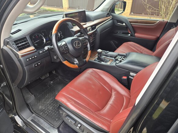 2016 Lexus LX 450d III Рестайлинг 2, чёрный, 6200000 рублей - вид 8