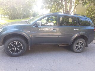 2014 Mitsubishi Pajero Sport II Рестайлинг, серый, 1725000 рублей, вид 2