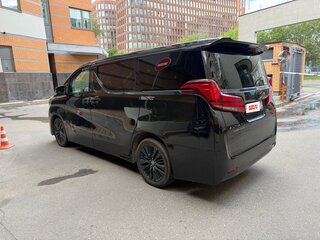 2021 Toyota Alphard III Рестайлинг, чёрный, 4900000 рублей, вид 4