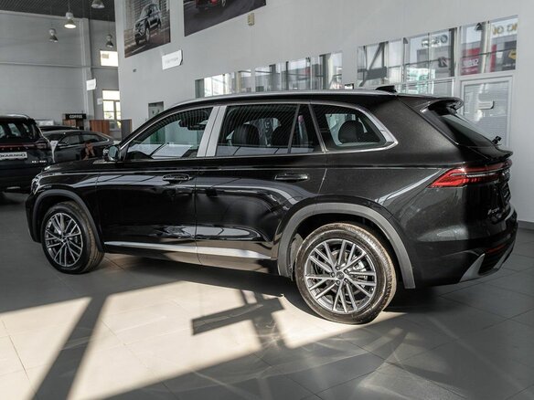 2026 Geely Monjaro I Рестайлинг, чёрный - вид 7